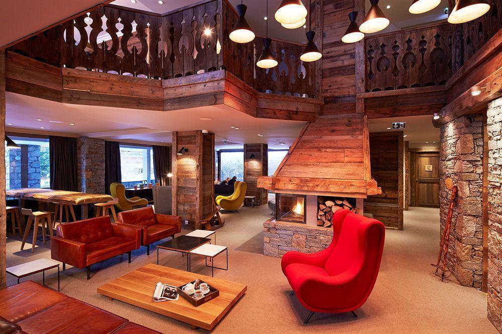 Hotel Des Trois Vallees Courchevel Bagian luar foto