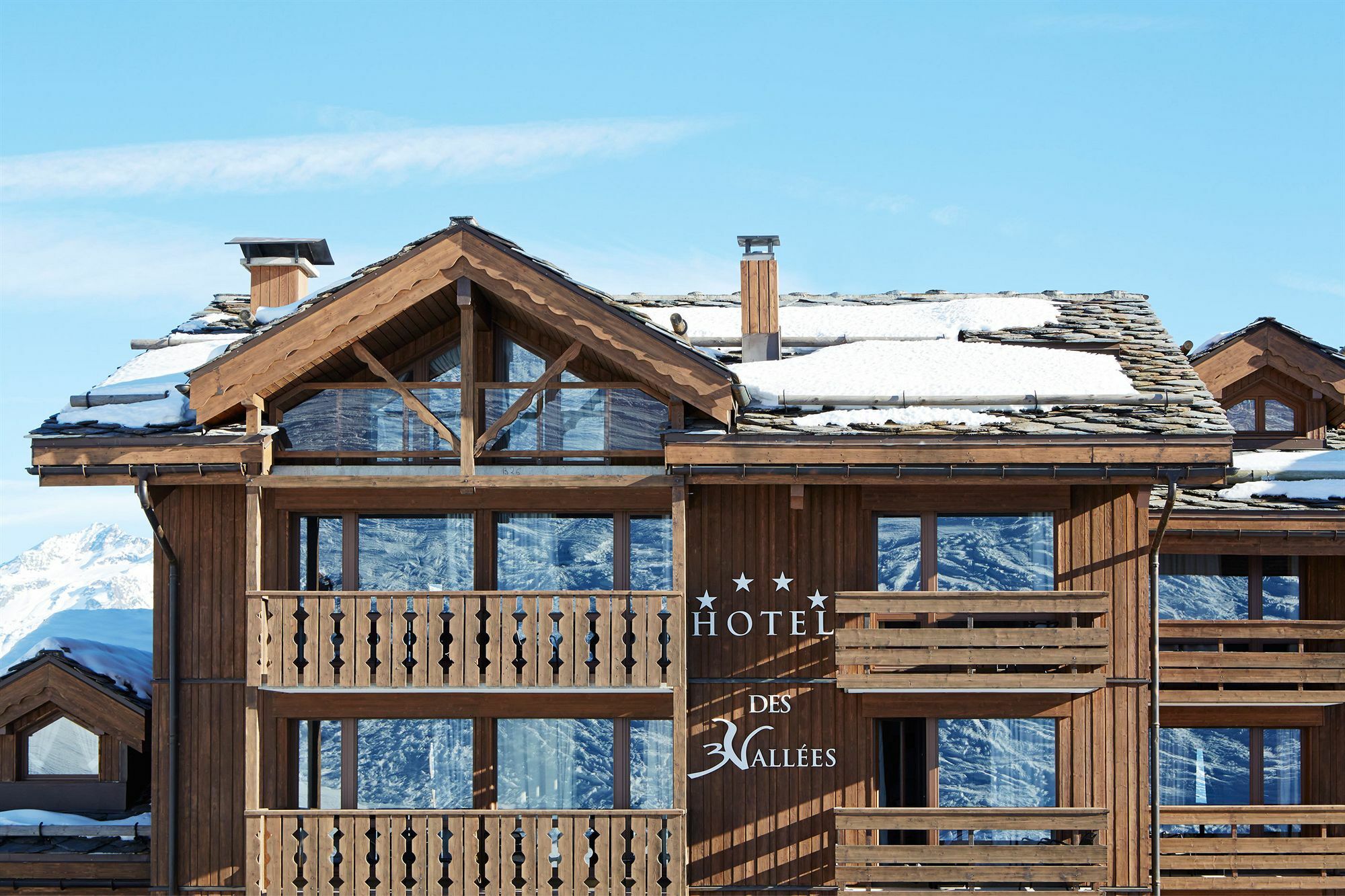 Hotel Des Trois Vallees Courchevel Bagian luar foto